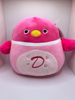 Della Squishmallow 8” Valentines Edition 2023